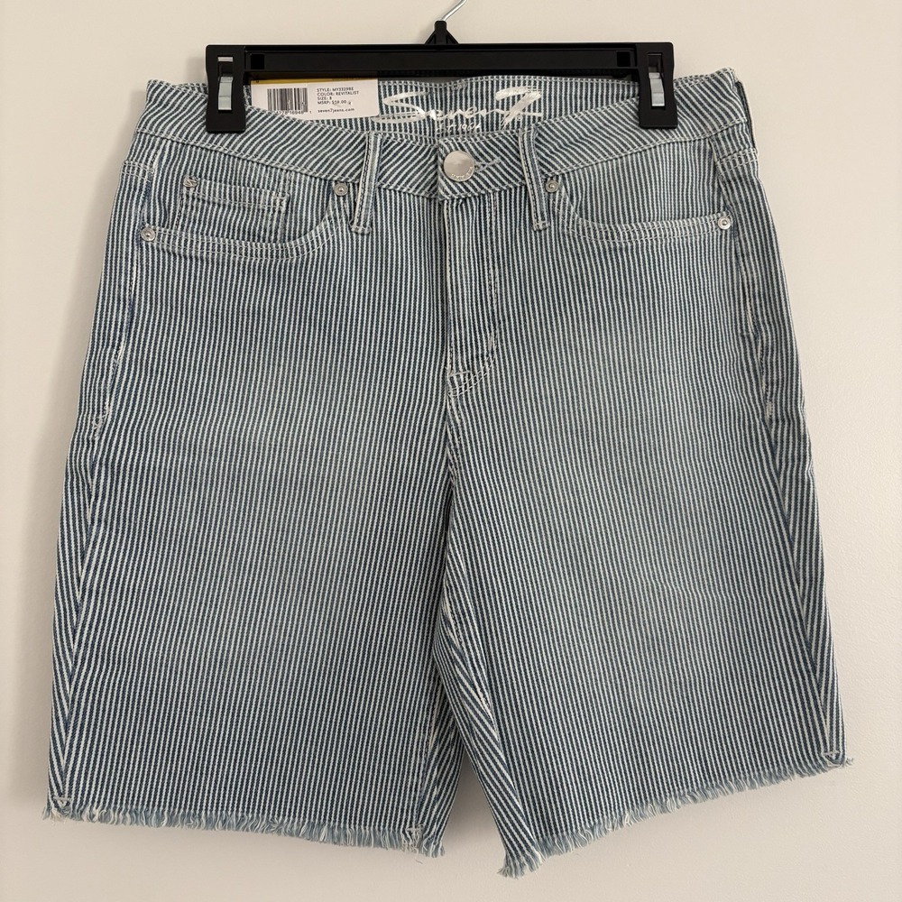 Seven7 BRAND NEW Shorts Blue Jean Size 8 9' Inseam Sunset Bermuda Stretch Denim